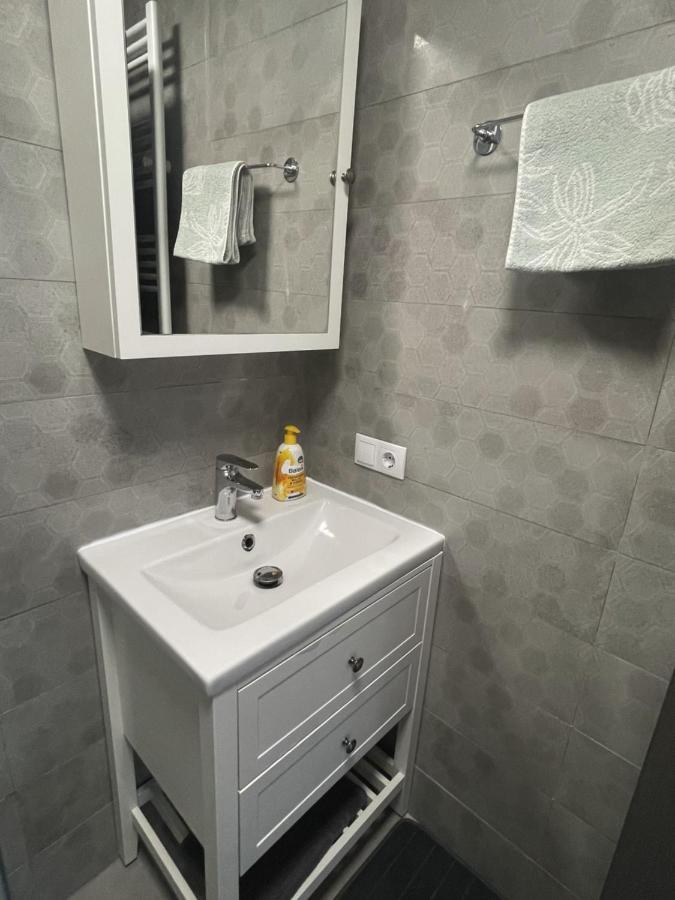 Vulcan Apartment Buzău Buitenkant foto